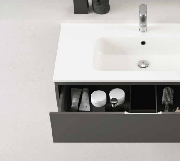 Окачен шкаф 101см с керамична мивка Qubo2